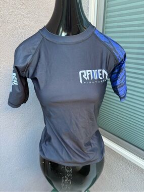Raven Fightwear Short Sleeve Athletic Top – Blue Feather Design – Size S (17x23)